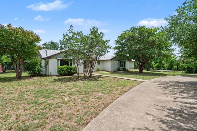 217 Kingswood Road, Willow Park, TX 76087
