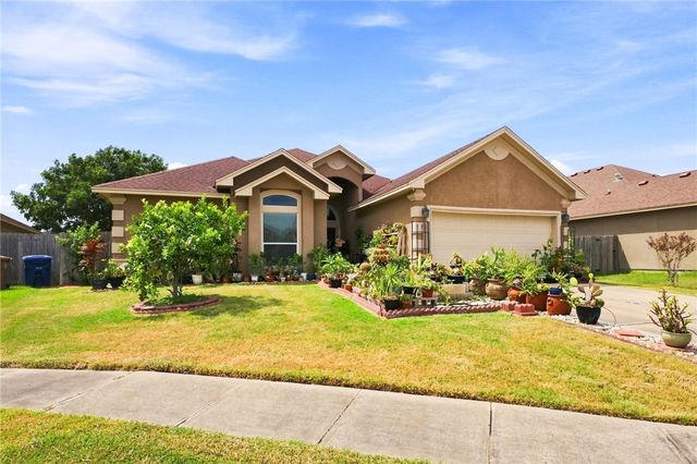 8217 Azimuth Ct, Corpus Christi, TX 78414