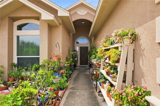 8217 Azimuth Ct, Corpus Christi, TX 78414