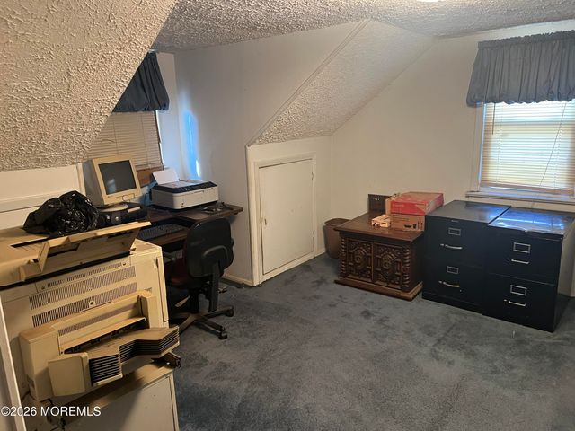 571 Hopping Road, Belford, NJ 07718