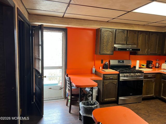 571 Hopping Road, Belford, NJ 07718