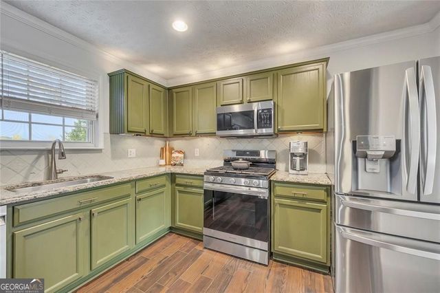 609 River Knoll Court, Woodstock, GA 30188