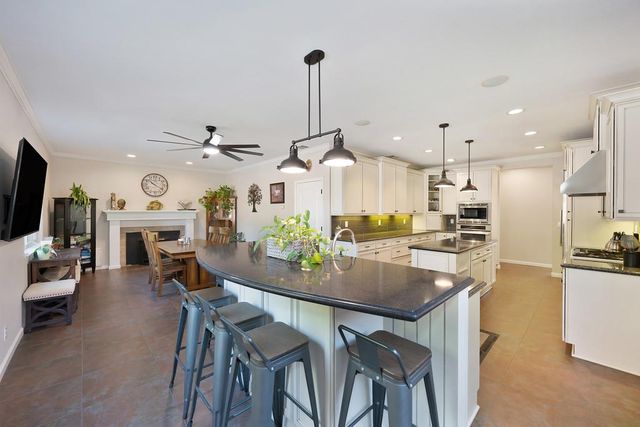 10917 Sunrise Ridge Cir, Auburn, CA 95603