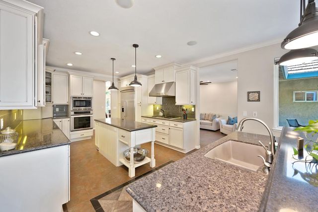 10917 Sunrise Ridge Cir, Auburn, CA 95603