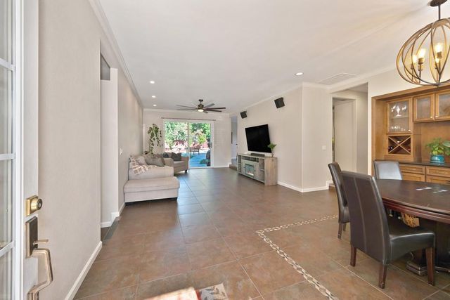 10917 Sunrise Ridge Cir, Auburn, CA 95603