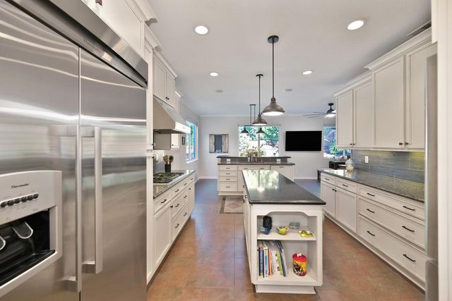 10917 Sunrise Ridge Cir, Auburn, CA 95603