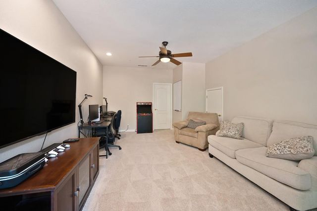 10917 Sunrise Ridge Cir, Auburn, CA 95603