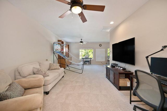 10917 Sunrise Ridge Cir, Auburn, CA 95603