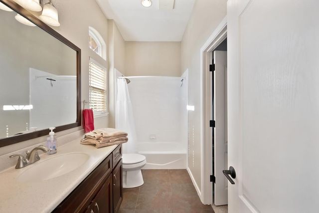 10917 Sunrise Ridge Cir, Auburn, CA 95603