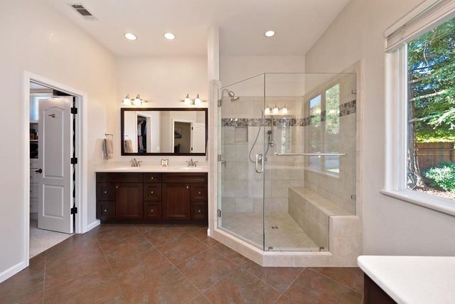 10917 Sunrise Ridge Cir, Auburn, CA 95603