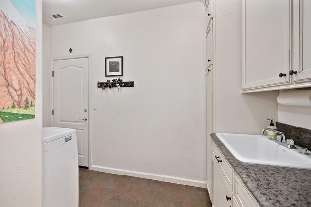 10917 Sunrise Ridge Cir, Auburn, CA 95603