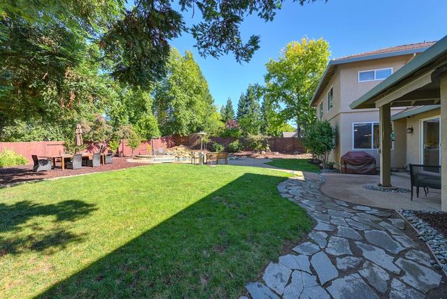 10917 Sunrise Ridge Cir, Auburn, CA 95603