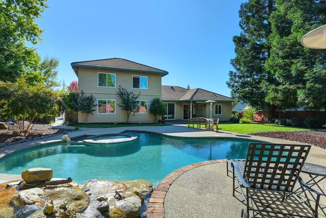 10917 Sunrise Ridge Cir, Auburn, CA 95603