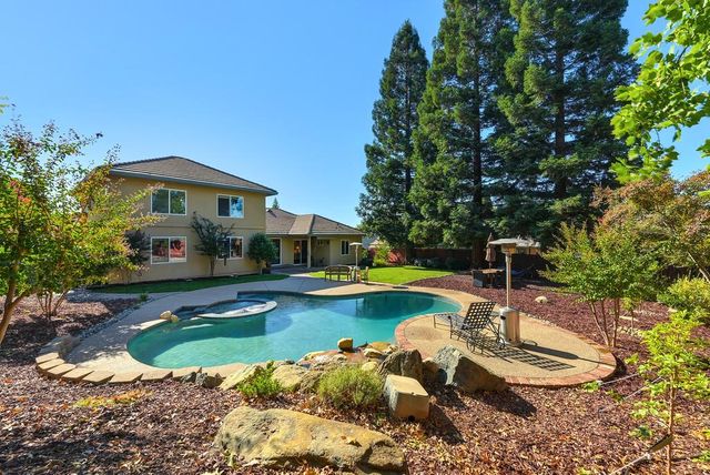 10917 Sunrise Ridge Cir, Auburn, CA 95603