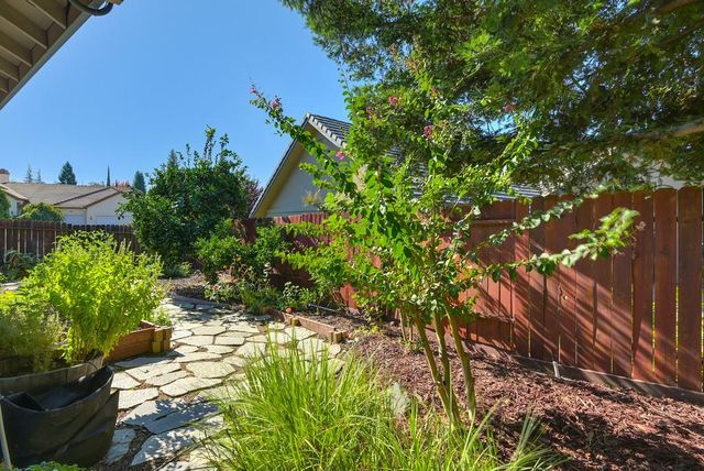 10917 Sunrise Ridge Cir, Auburn, CA 95603