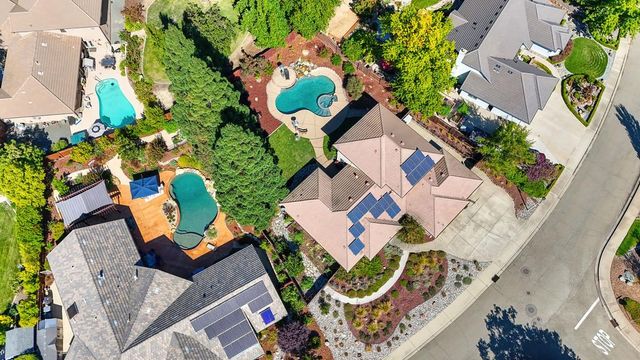 10917 Sunrise Ridge Cir, Auburn, CA 95603