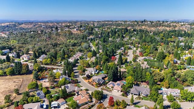 10917 Sunrise Ridge Cir, Auburn, CA 95603