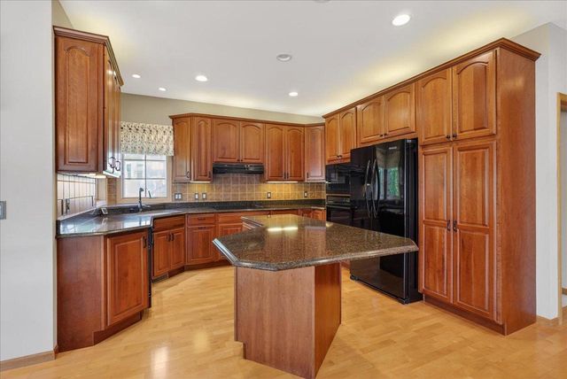 9101 Settlers Road, Madison, WI 53717