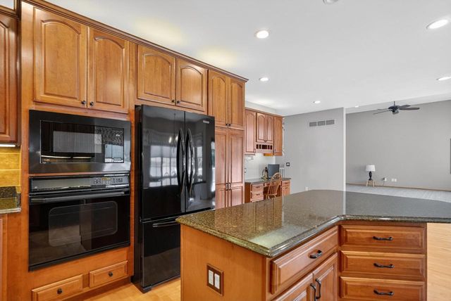 9101 Settlers Road, Madison, WI 53717