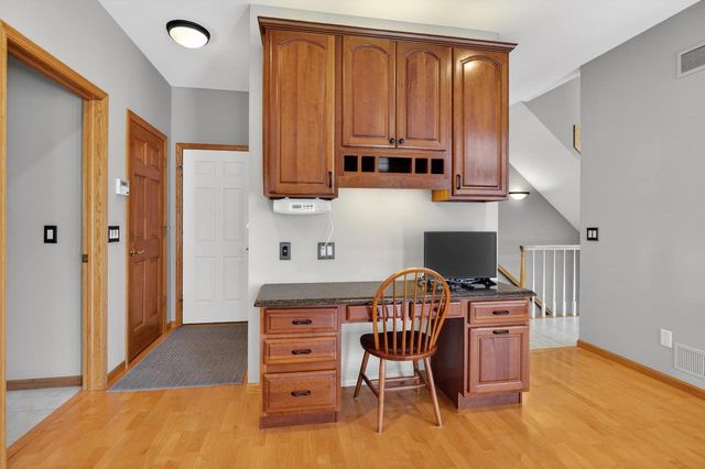 9101 Settlers Road, Madison, WI 53717