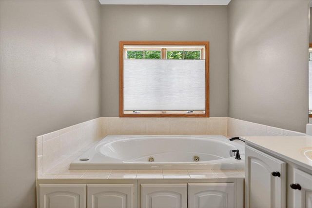 9101 Settlers Road, Madison, WI 53717
