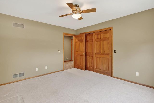 9101 Settlers Road, Madison, WI 53717