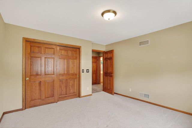 9101 Settlers Road, Madison, WI 53717