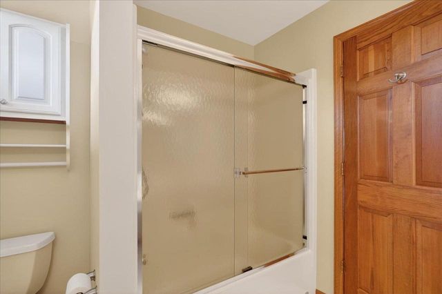 9101 Settlers Road, Madison, WI 53717