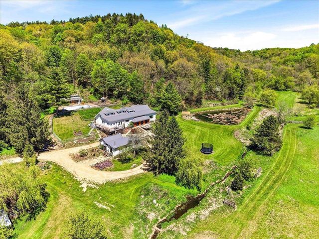 E15845 Short Drive, Hillsboro, WI 54634
