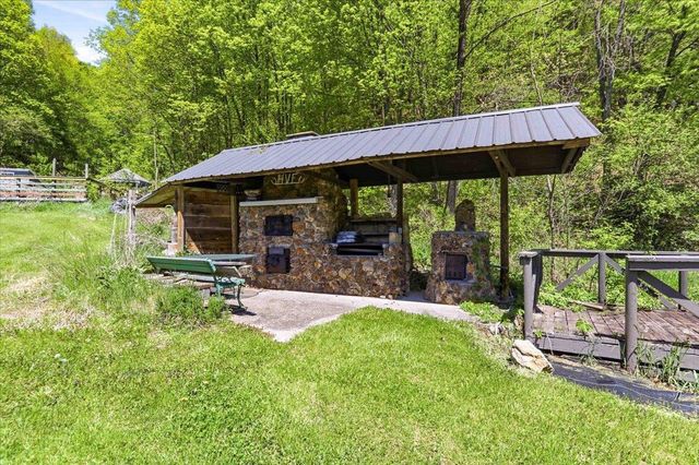 E15845 Short Drive, Hillsboro, WI 54634