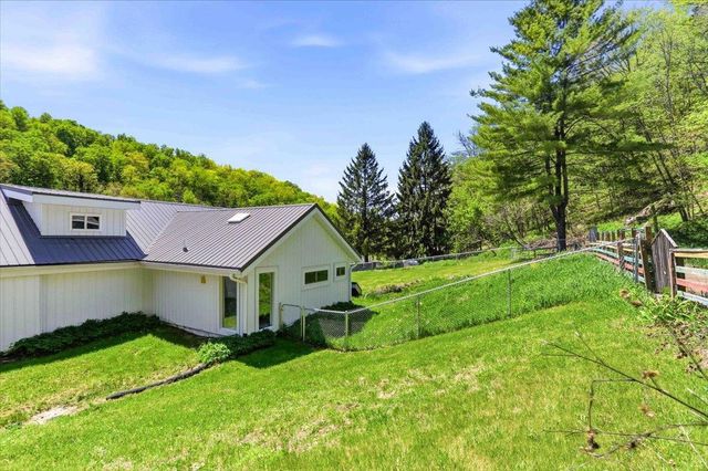 E15845 Short Drive, Hillsboro, WI 54634