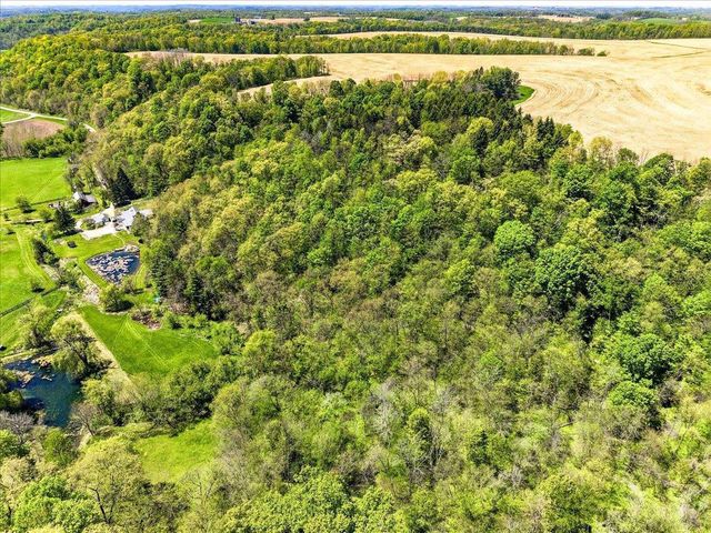 E15845 Short Drive, Hillsboro, WI 54634