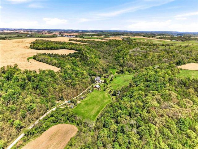 E15845 Short Drive, Hillsboro, WI 54634