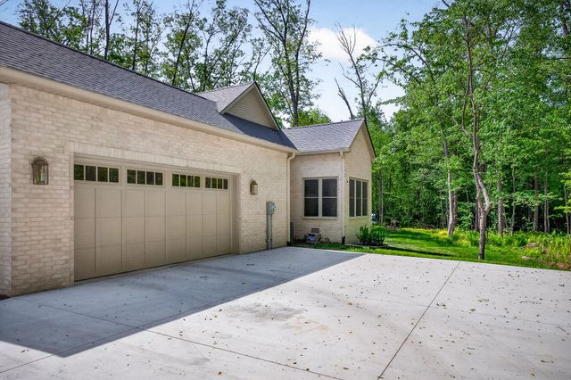 753 Vintage Dr, Baxter, TN 38544
