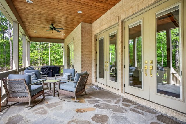 753 Vintage Dr, Baxter, TN 38544