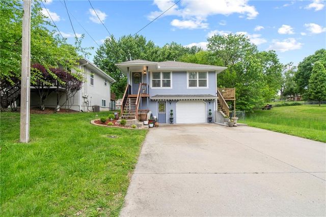 1028 Madison Street, Leavenworth, KS 66048
