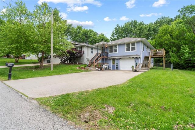 1028 Madison Street, Leavenworth, KS 66048