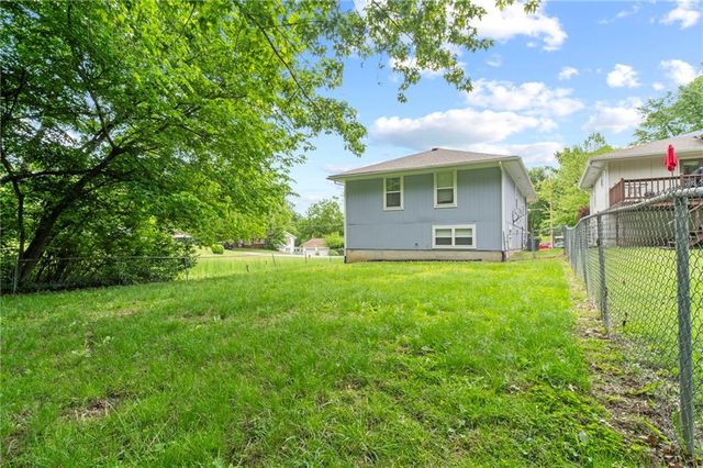 1028 Madison Street, Leavenworth, KS 66048