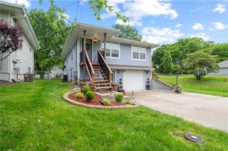 1028 Madison Street, Leavenworth, KS 66048