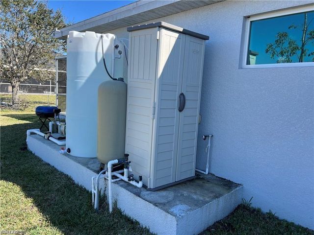 4211 NE 19th AVE, Cape Coral, FL 33909