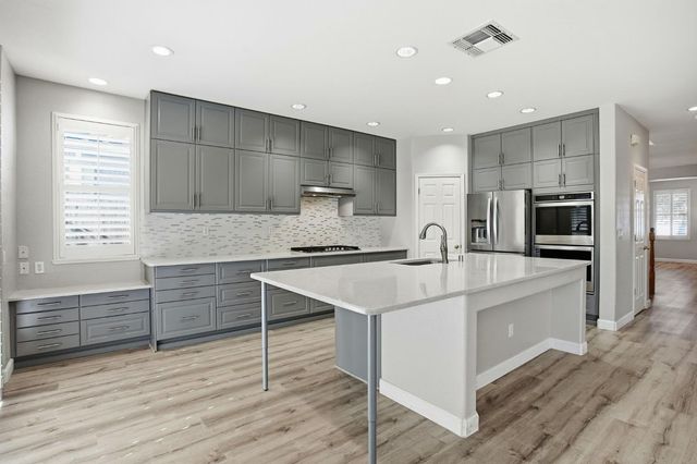 2504 Lark Sparrow Way, Elk Grove, CA 95757