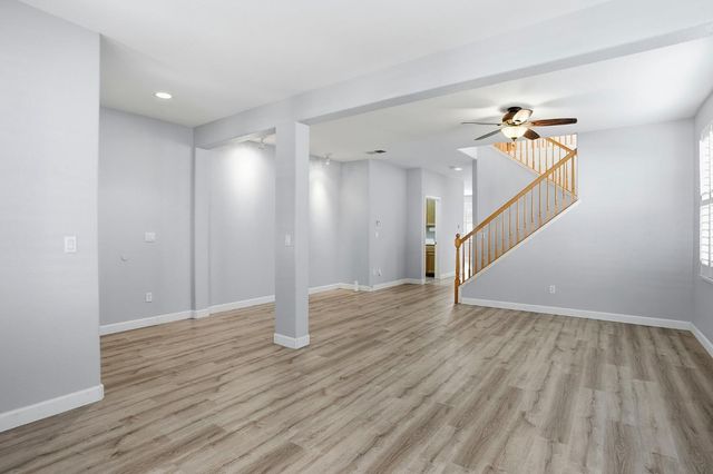 2504 Lark Sparrow Way, Elk Grove, CA 95757