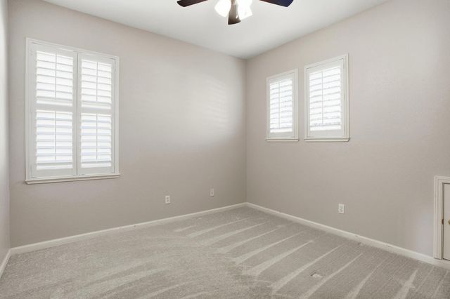 2504 Lark Sparrow Way, Elk Grove, CA 95757