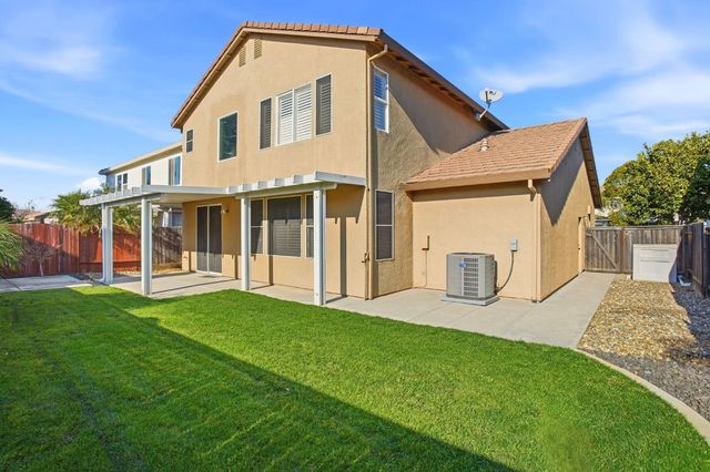2504 Lark Sparrow Way, Elk Grove, CA 95757