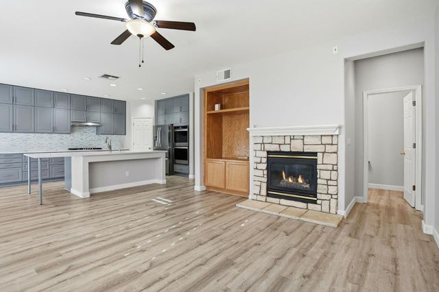 2504 Lark Sparrow Way, Elk Grove, CA 95757