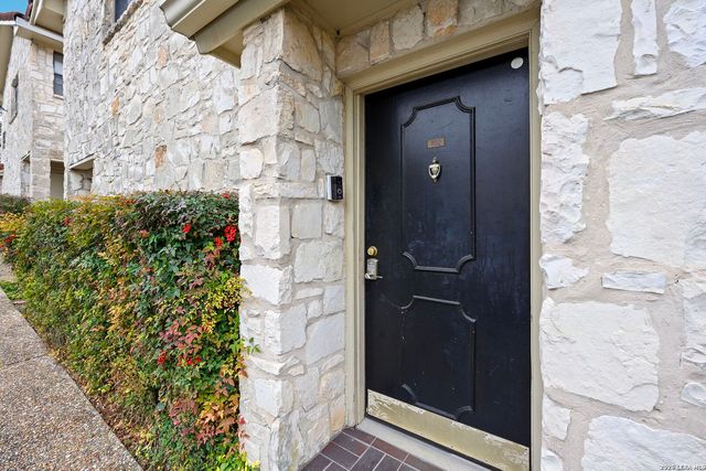 7738 CHAMBERS RD APT 702, San Antonio, TX 78229