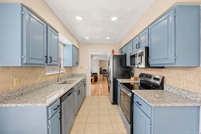 7738 CHAMBERS RD APT 702, San Antonio, TX 78229