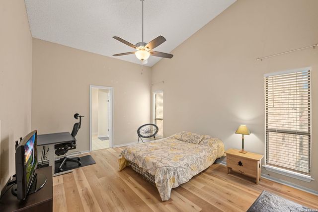 7738 CHAMBERS RD APT 702, San Antonio, TX 78229