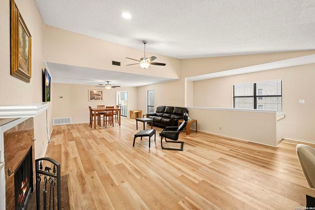 7738 CHAMBERS RD APT 702, San Antonio, TX 78229