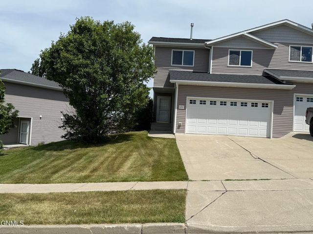 1211 Sorrento Place, Bismarck, ND 58501 property photo